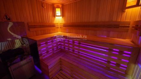 Большая финская парная, которая топится исключительной дровами